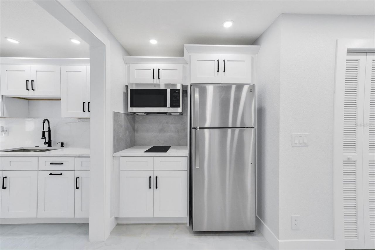 4518 W Idlewild Avenue, Tampa, FL 33614 Photo