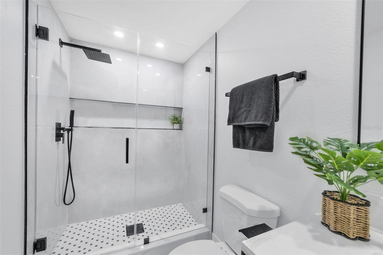 4518 W Idlewild Avenue, Tampa, FL 33614 Photo