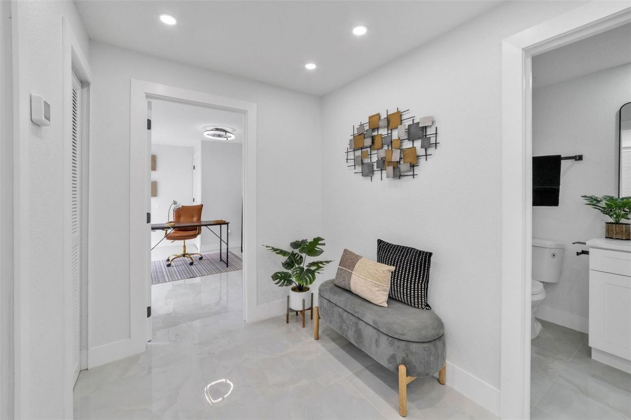 4518 W Idlewild Avenue, Tampa, FL 33614 Photo