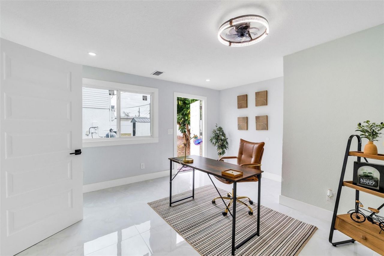 4518 W Idlewild Avenue, Tampa, FL 33614 Photo