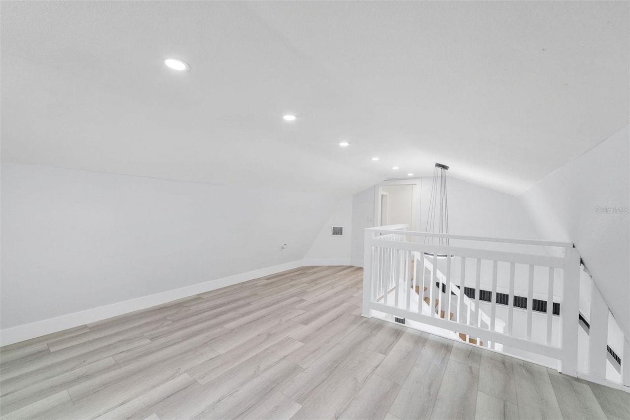 4518 W Idlewild Avenue, Tampa, FL 33614 Photo