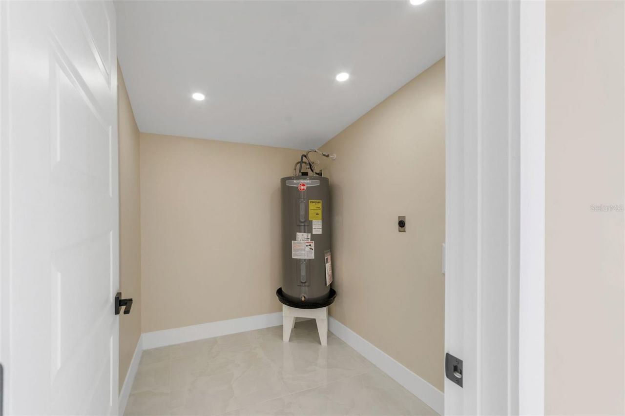 4518 W Idlewild Avenue, Tampa, FL 33614 Photo