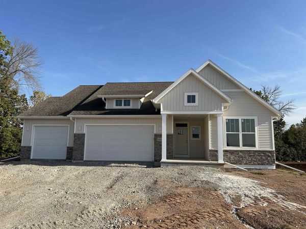 1633 FOUNDERS STREET, Neenah, WI 54956