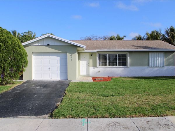 611 SW 1st Ave, Boynton Beach, FL 33426