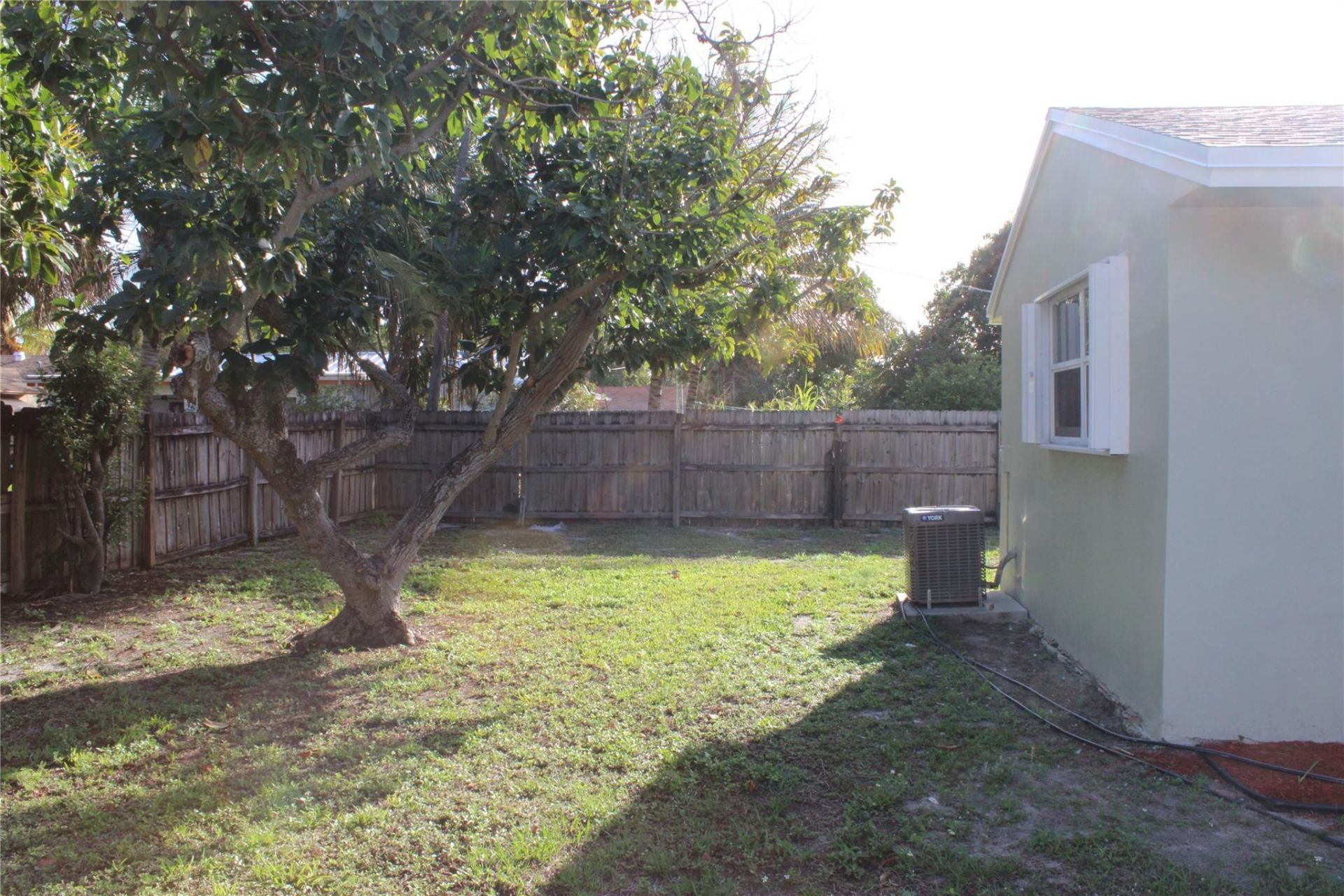 611 SW 1st Ave, Boynton Beach, FL 33426 Photo