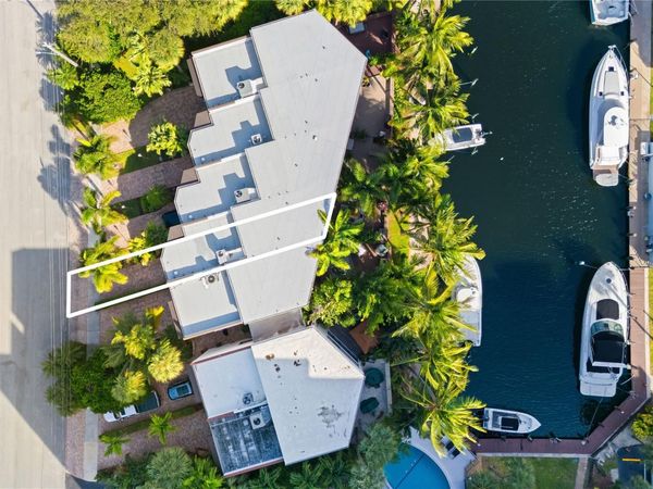 3016 NE 49th St, Fort Lauderdale, FL 33308