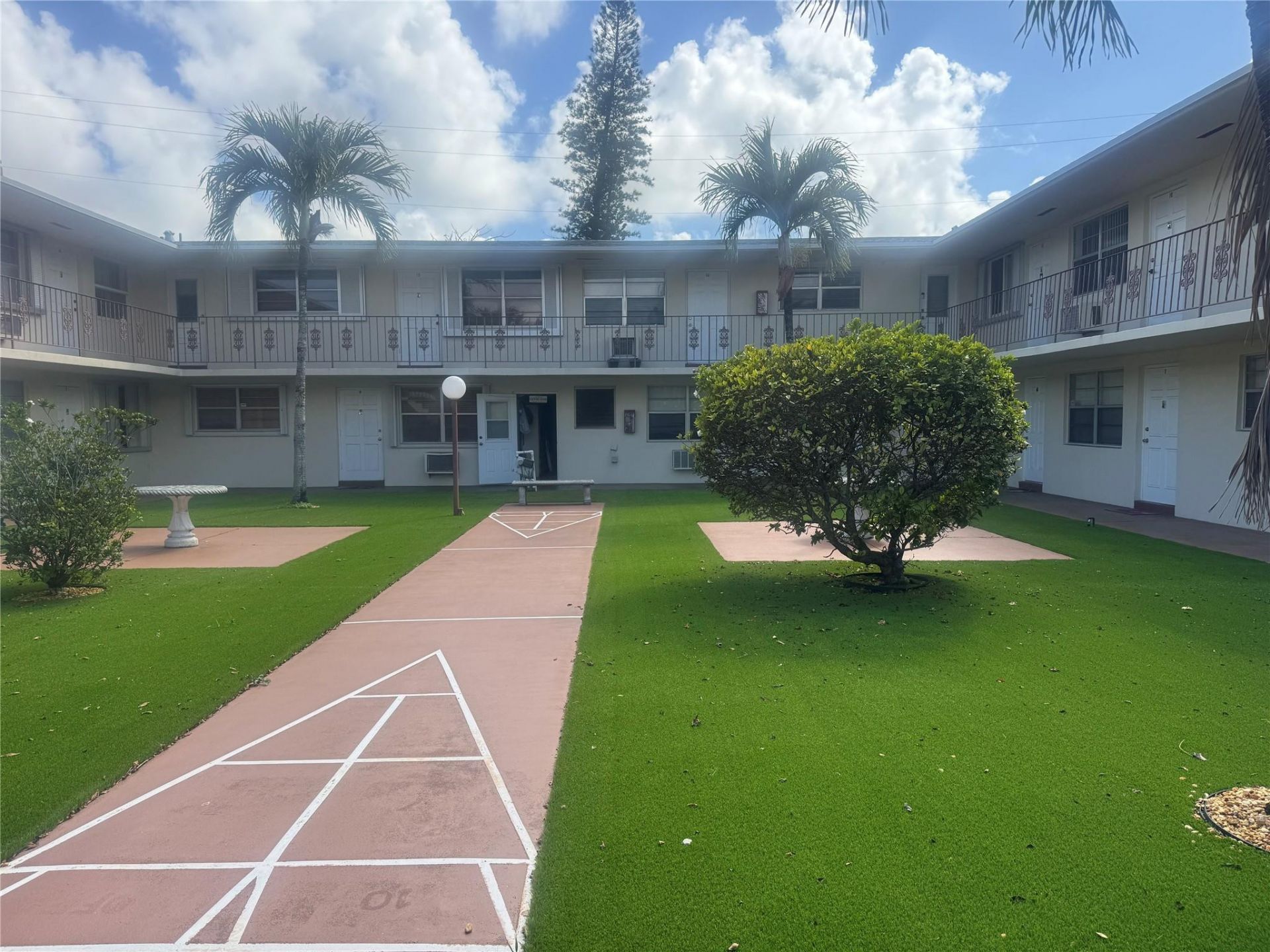 1710 Mckinley Street, Unit 2, Hollywood, FL 33020 Photo