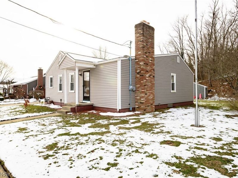 531 Avondale Street , Malvern, OH 44644 Photo 3