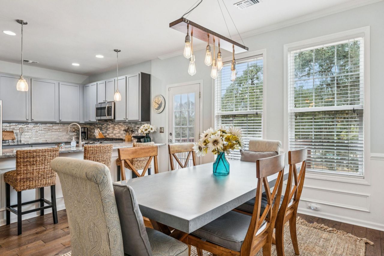 1466 Hamlin Park Circle Photo 8