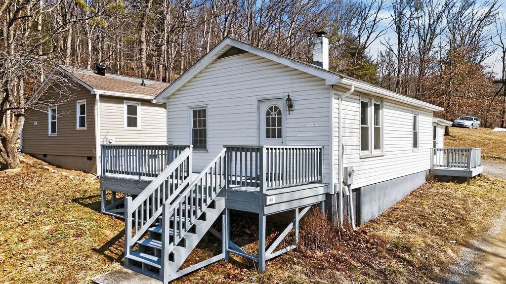 99 SHARP HILL LN primary photo