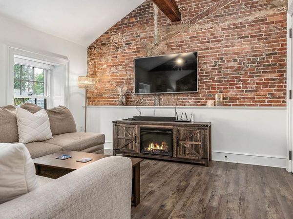 80 State Street, Unit 302, Portsmouth, NH 03801