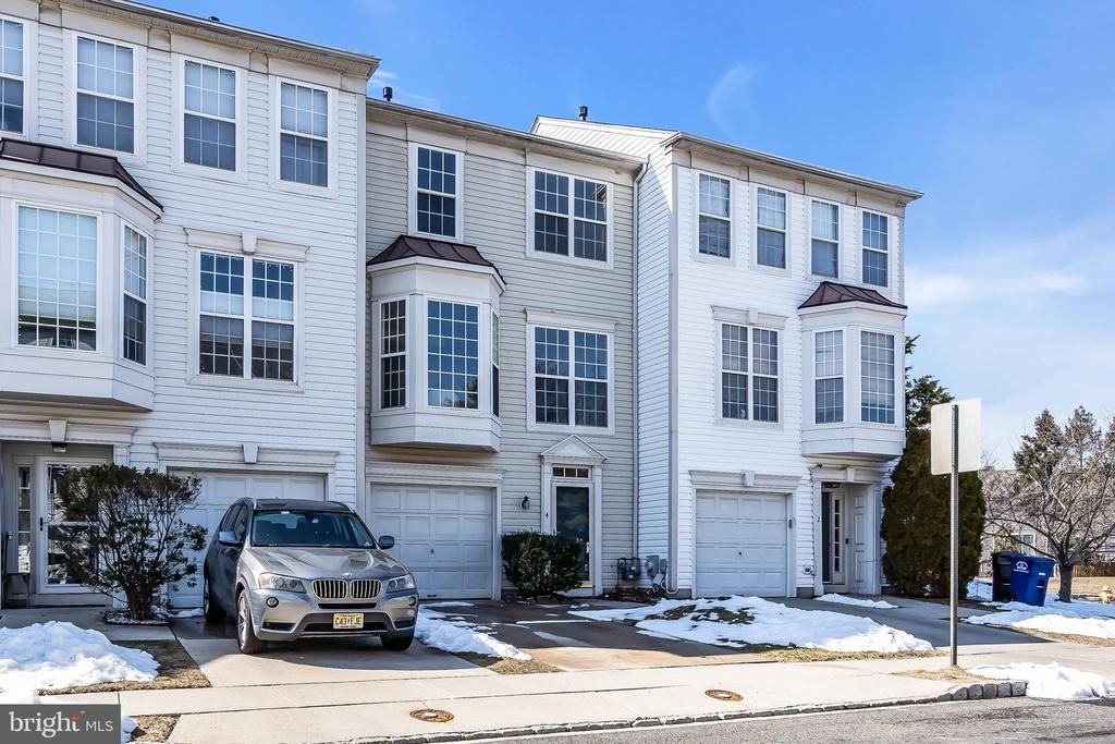 4 Weatherly Road, Delran, NJ 08075 Main Photo