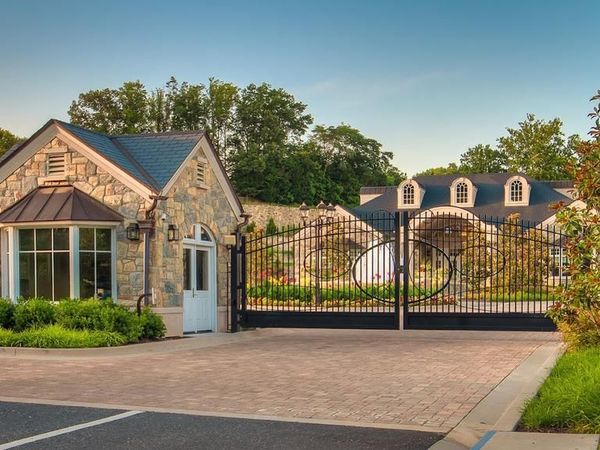 8201 RIVER ROAD, BETHESDA, MD 20817