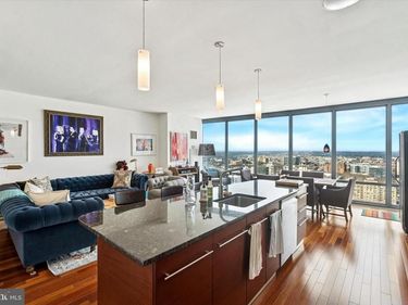 2101 MARKET STREET, Unit 3401, PHILADELPHIA, PA 19103