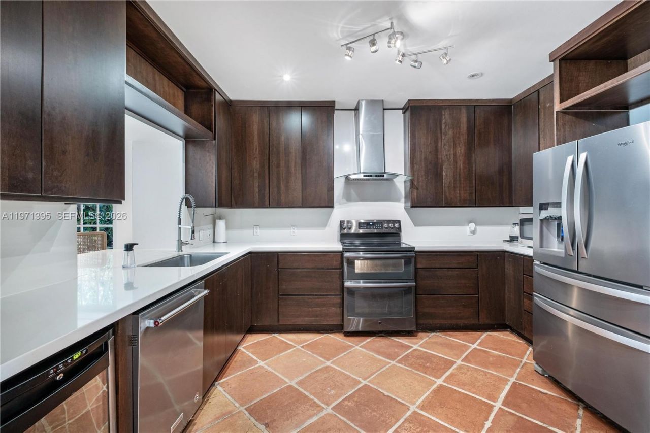 4150 Ventura Ave, Miami, FL 33133 Photo
