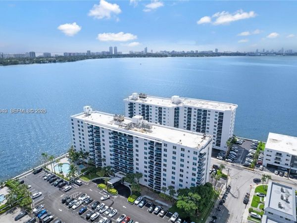 7501 E Treasure Dr , Unit 2M, North Bay Village, FL 33141