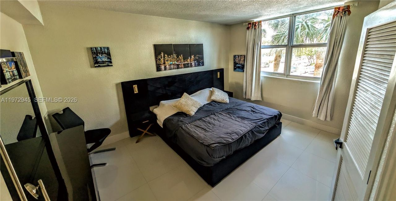 7501 E Treasure Dr , Unit 2M, North Bay Village, FL 33141 Photo