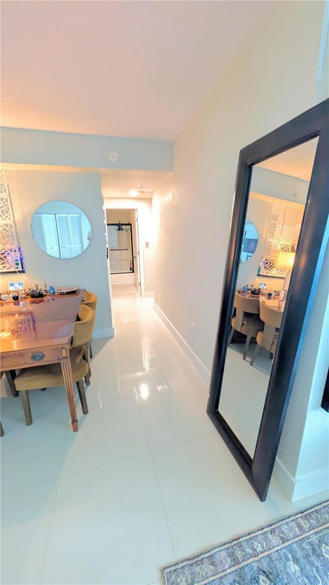 7501 E Treasure Dr , Unit 2M, North Bay Village, FL 33141 Photo