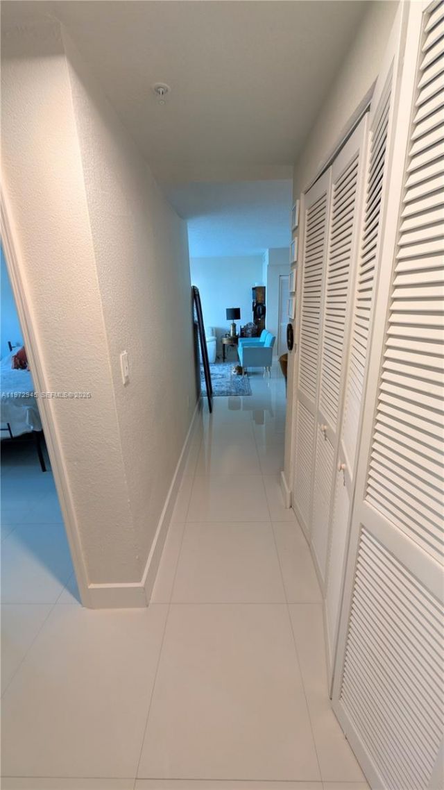 7501 E Treasure Dr , Unit 2M, North Bay Village, FL 33141 Photo