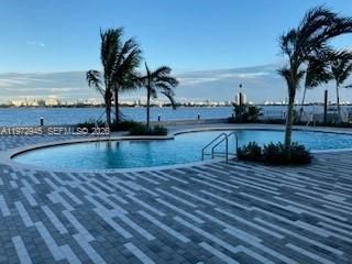 7501 E Treasure Dr , Unit 2M, North Bay Village, FL 33141 Photo