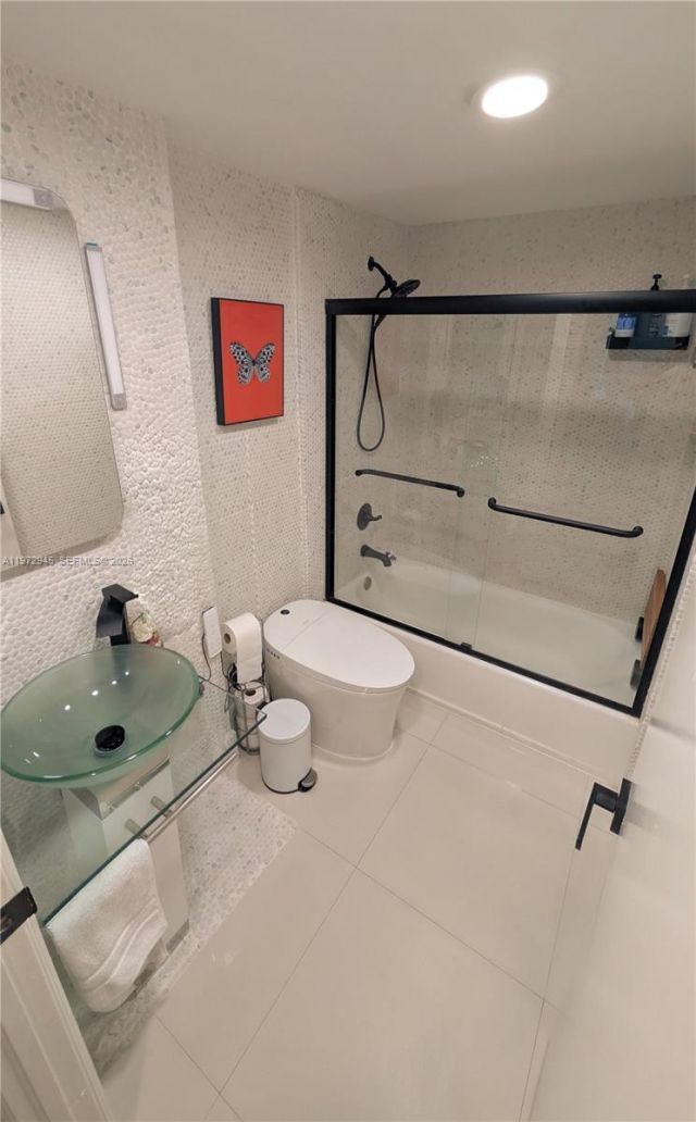 7501 E Treasure Dr , Unit 2M, North Bay Village, FL 33141 Photo