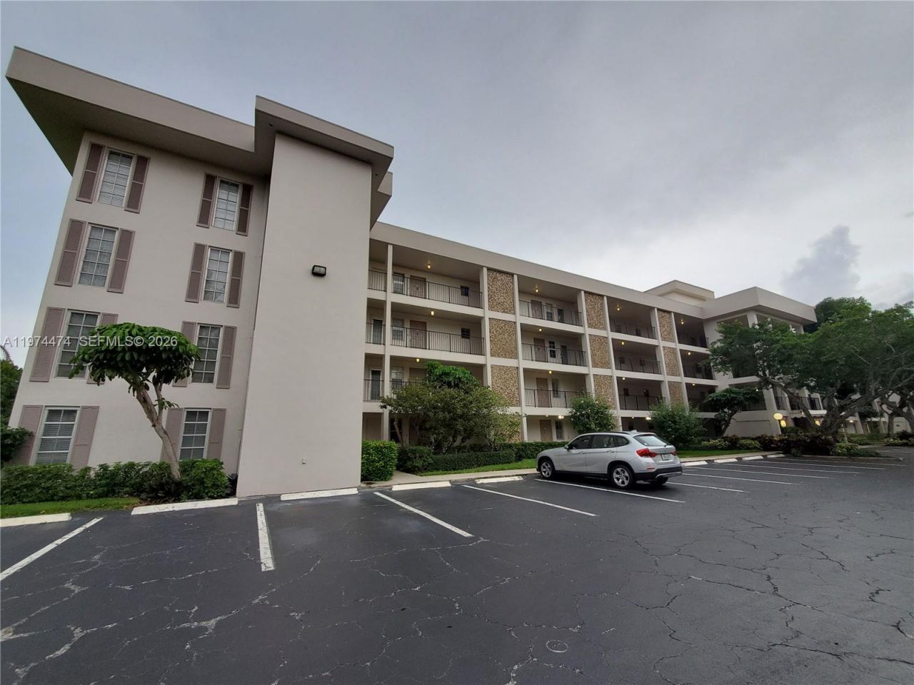 2900 N Palm Aire Dr , Unit 108, Pompano Beach, FL 33069 Photo