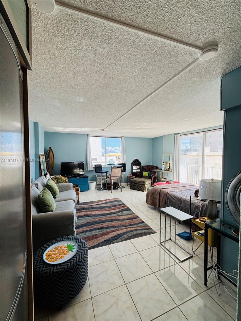 1255 Collins Ave , Unit 608, Miami Beach, FL 33139 Photo