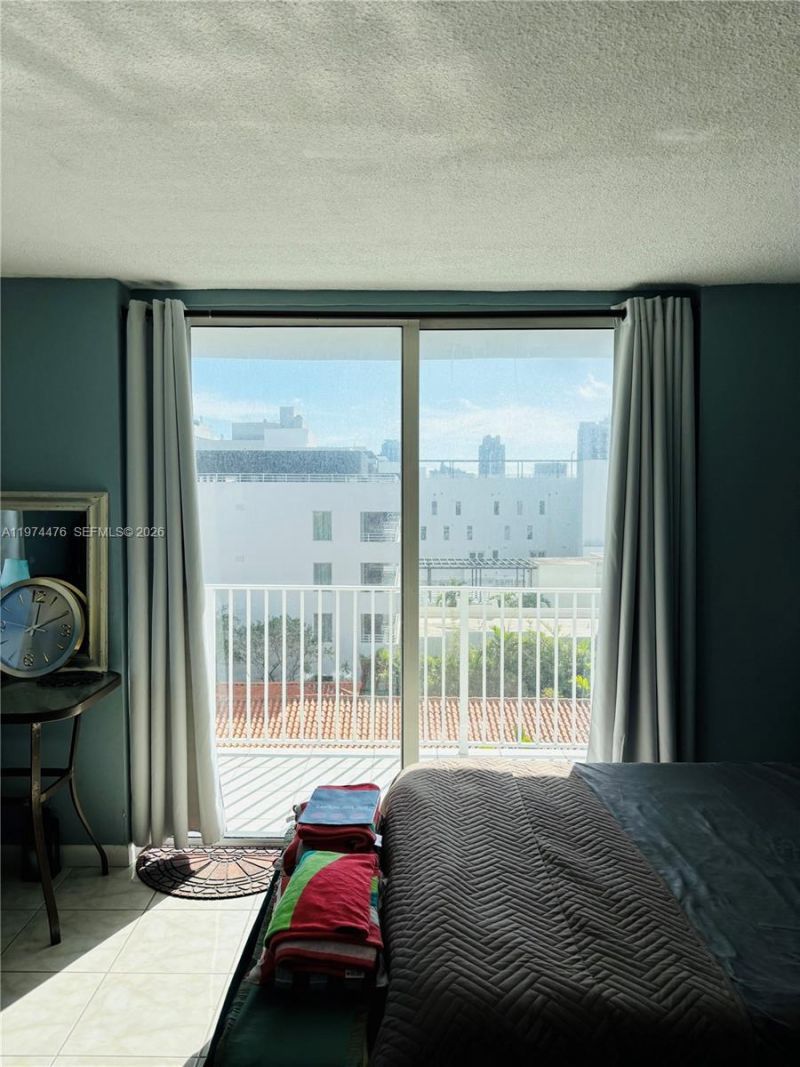 1255 Collins Ave , Unit 608, Miami Beach, FL 33139 Photo