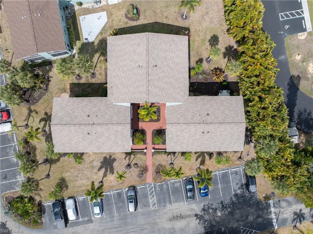 8141 Country Rd, Unit 202, Fort Myers, FL 33919 Photo