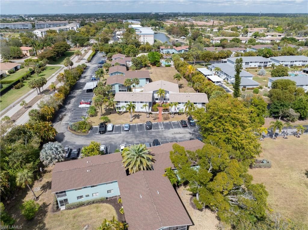 8141 Country Rd, Unit 202, Fort Myers, FL 33919 Photo