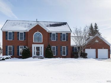 8267 Oakway Lane , Buffalo, NY 14221