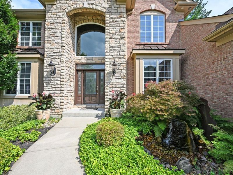 117 Bares Creek Court, Loveland, OH 45140 Photo 2