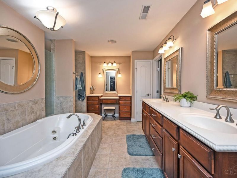 117 Bares Creek Court, Loveland, OH 45140 Photo 54