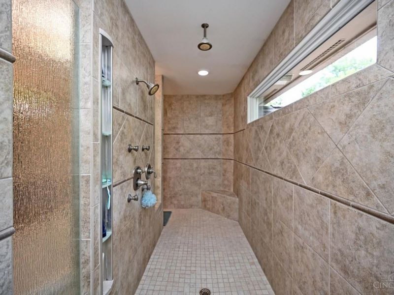 117 Bares Creek Court, Loveland, OH 45140 Photo 57