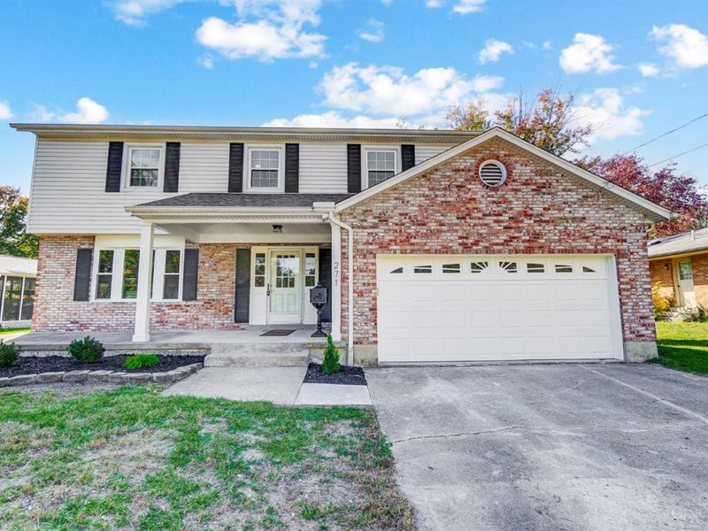 271 Albright Drive, Loveland, OH 45140 Photo 1