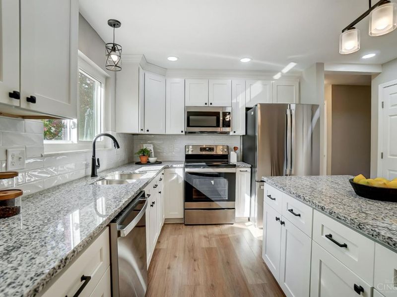 271 Albright Drive, Loveland, OH 45140 Photo 13