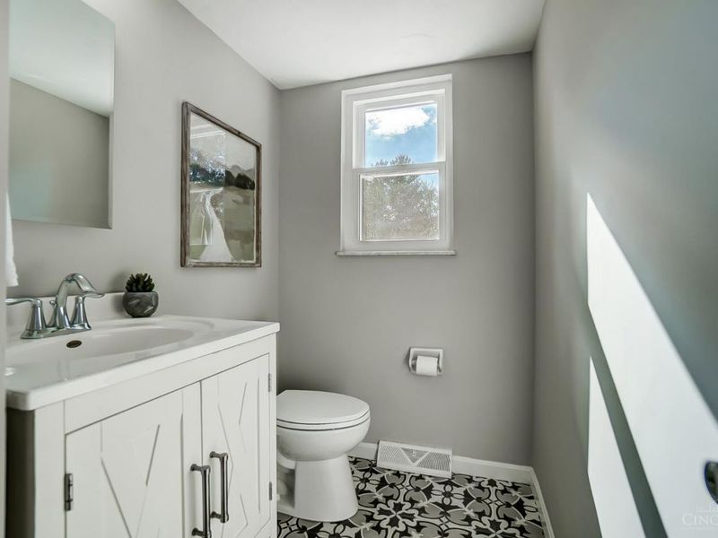 271 Albright Drive, Loveland, OH 45140 Photo 22