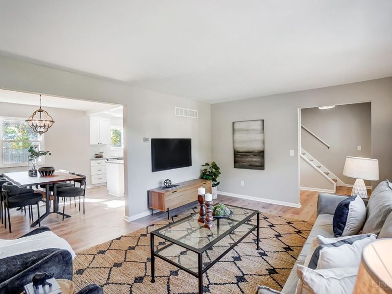 271 Albright Drive, Loveland, OH 45140 Photo 9