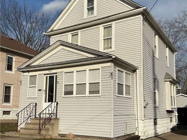 2271 5th Street SW, Akron, OH 44314