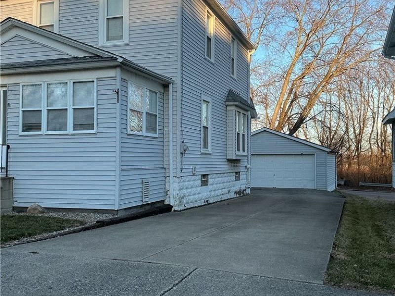 2271 5th Street SW, Akron, OH 44314 Photo 7