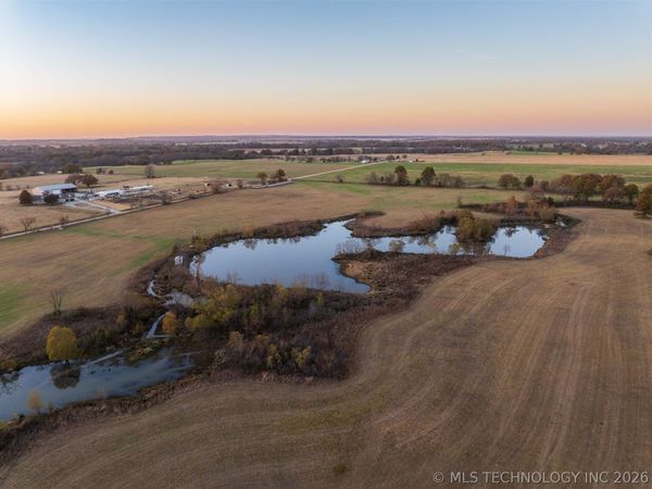 110 E 220 Road , Afton, OK 74331