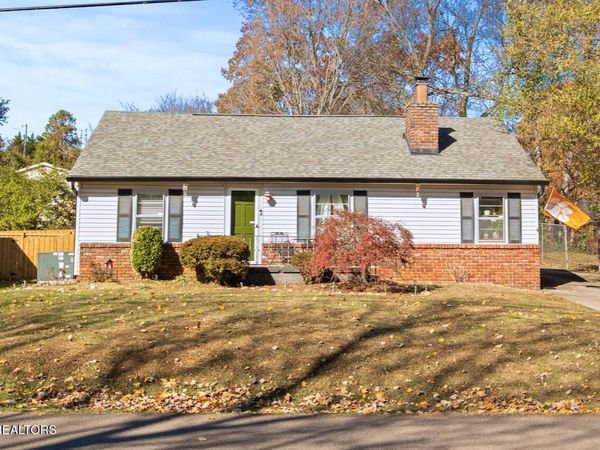 2207 Fenwood Drive, Knoxville, TN 37918