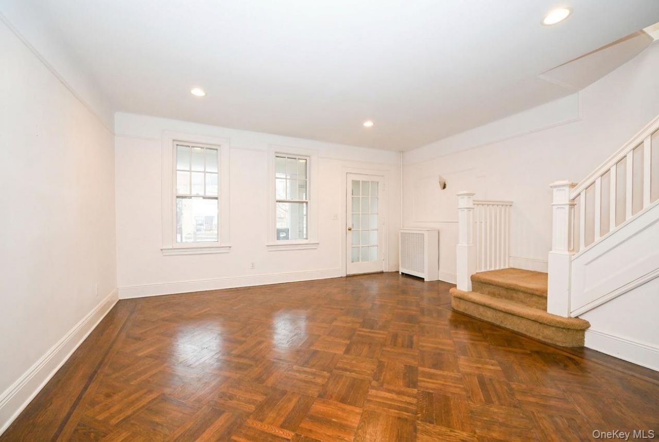 72-19 72nd Street, Glendale, NY 11385 Main Photo