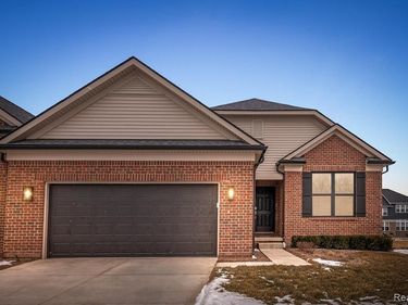 55805 Oak Pointe Drive, Shelby Twp, MI 48315