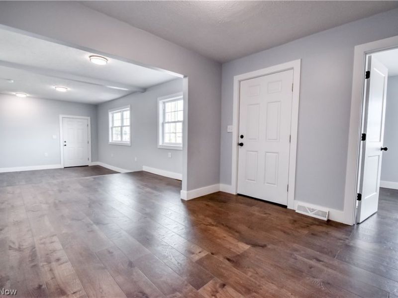 7496 Mentor , Mentor, OH 44060 Photo 6