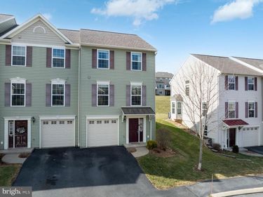 194 KESTREL LANE, BOALSBURG, PA 16827