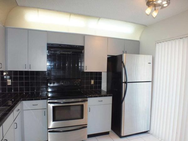 300 E Club Circle, Unit 201, Boca Raton, FL 33487
