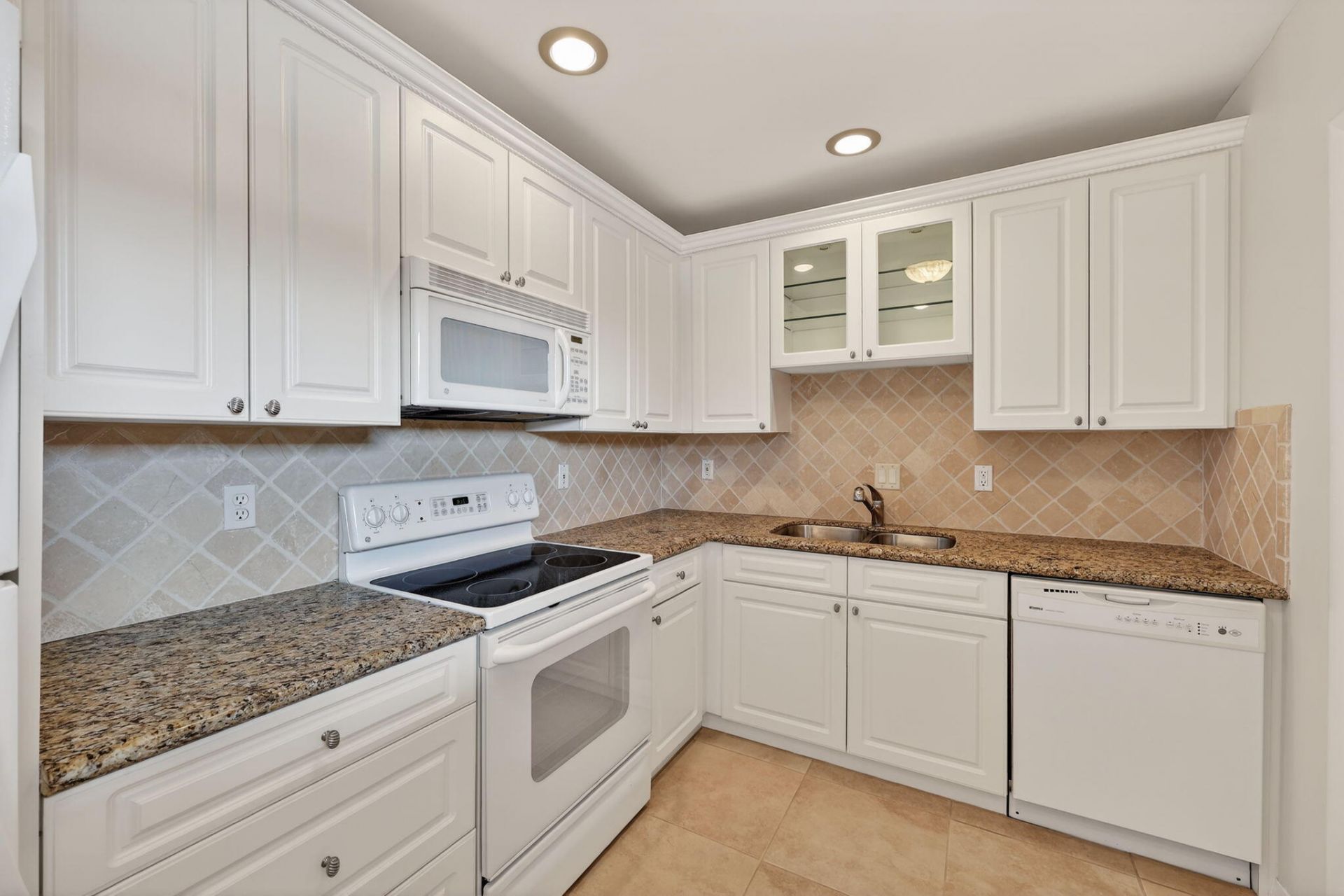 16 SE Turtle Creek Drive, Unit E, Tequesta, FL 33469 Photo