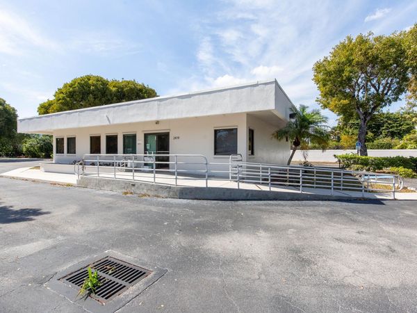 2419 S Seacrest Boulevard, Boynton Beach, FL 33435