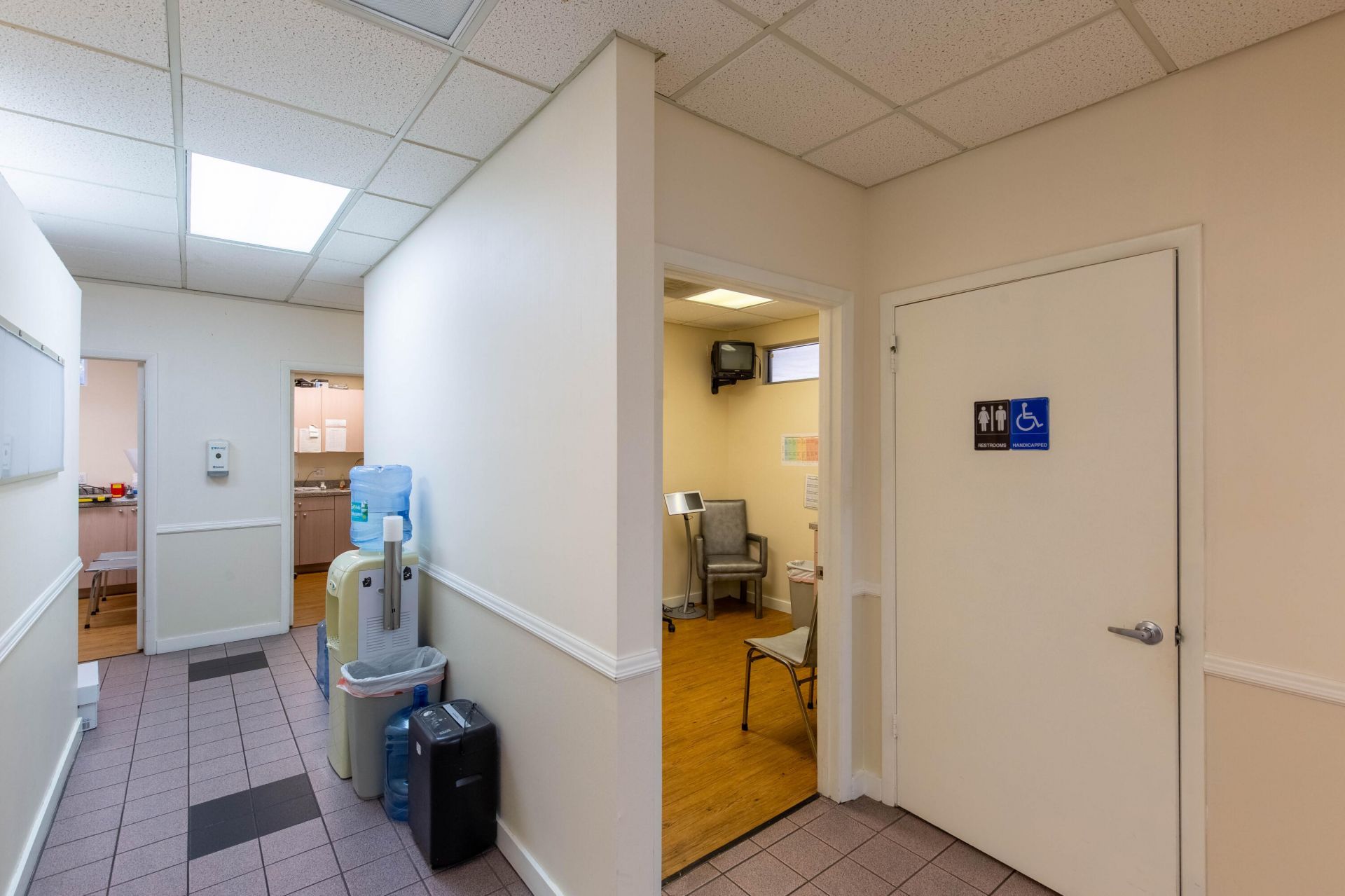 2419 S Seacrest Boulevard, Boynton Beach, FL 33435 Photo